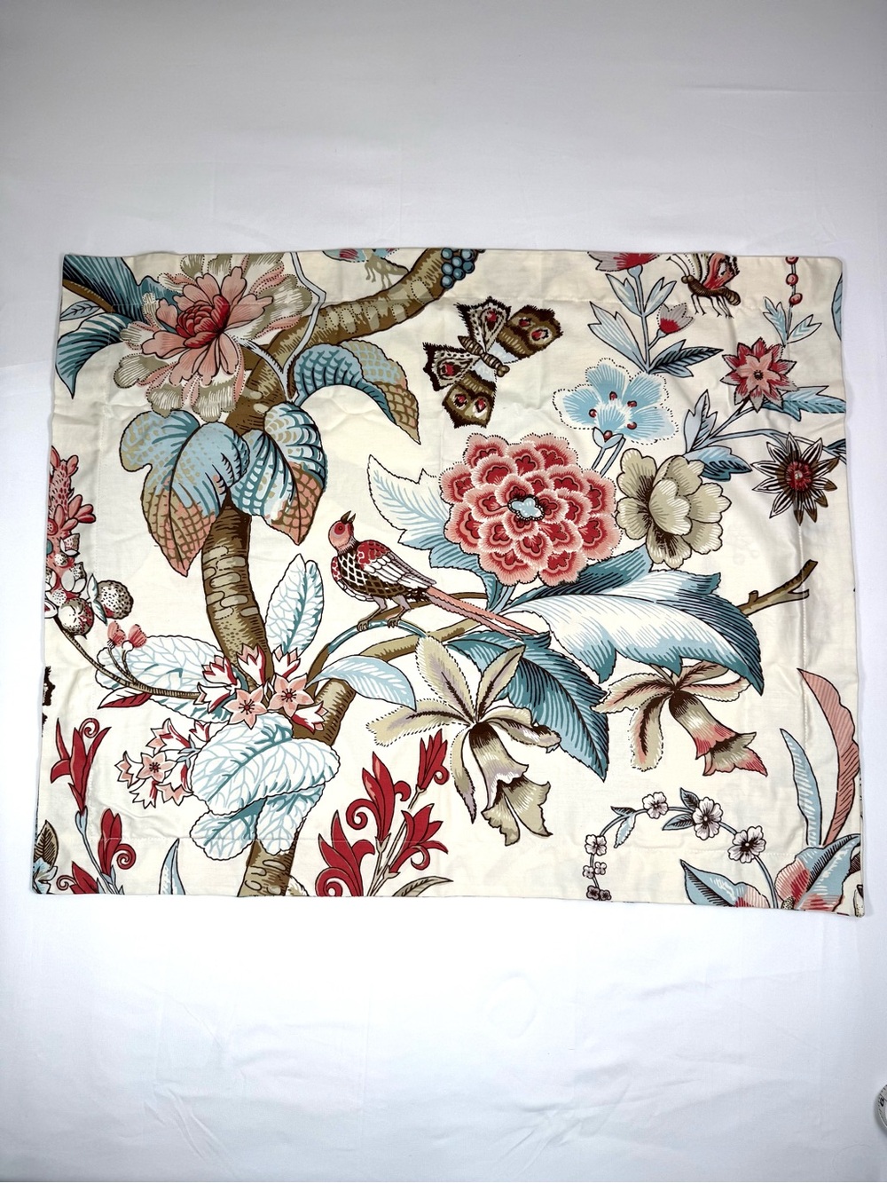 POTTERY BARN NEW Set of 2
Audrey Floral Bird Organic Cotton Standard Pillowcases